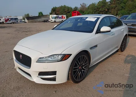 2018 Jaguar Xf 25T R-Sport z USA, uszkodzony, nr VIN SAJBL4FX2JCY68577
